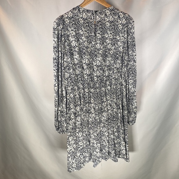 Banana Republic Dress - Picture 2 of 4